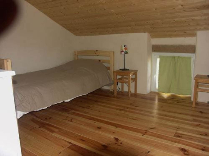 Bedroom 3, Gite de la Fontaine de Barry, Aveyron