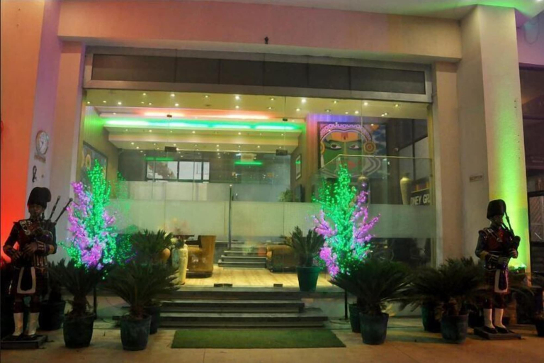 Exterior & Views, Sydney Grand Hotel & Resort, Delhi