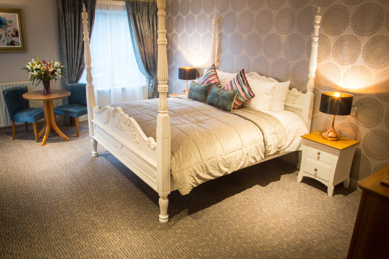 Bedroom 2, Longcourt House Hotel