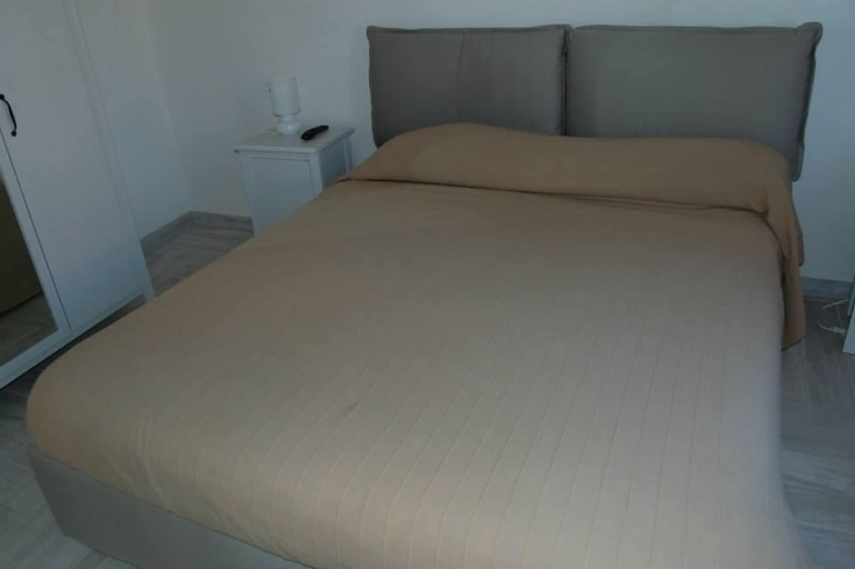Bedroom 4, La Duna Beach, Rome