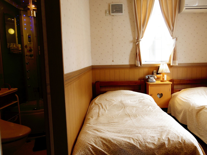 Bedroom 2, Pension Yumekukan, Hakodate