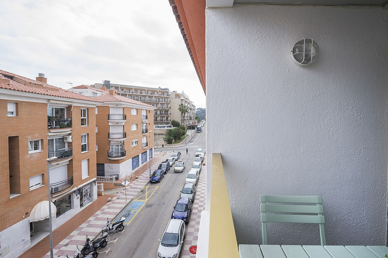 Others 5, Bed And Go, Girona