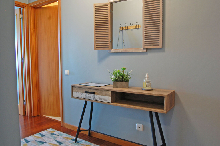 Others 5, Atlantic Tower, Ponta Delgada