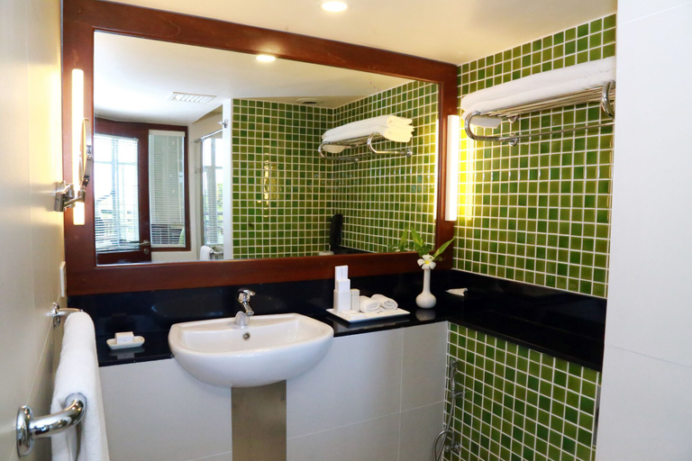 Bathroom 5, Heritance Ahungalla, Balapitiya