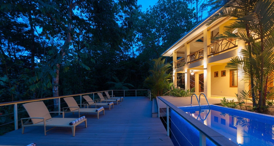 Sport & Beauty 4, Monos Locos - Portasol Vacation Rental, Aguirre