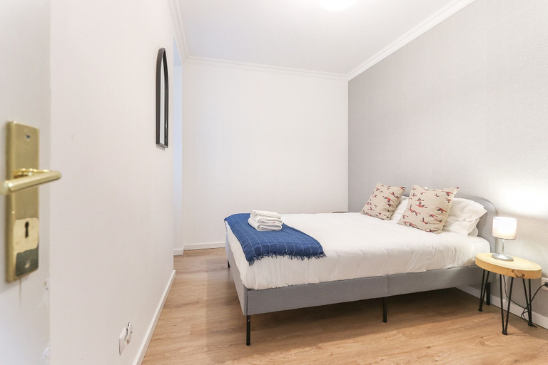 Bedroom 3, Grand Almirante by Homing, Lisbon