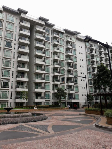 Condo 101 Newport Boulevard, Pasay City