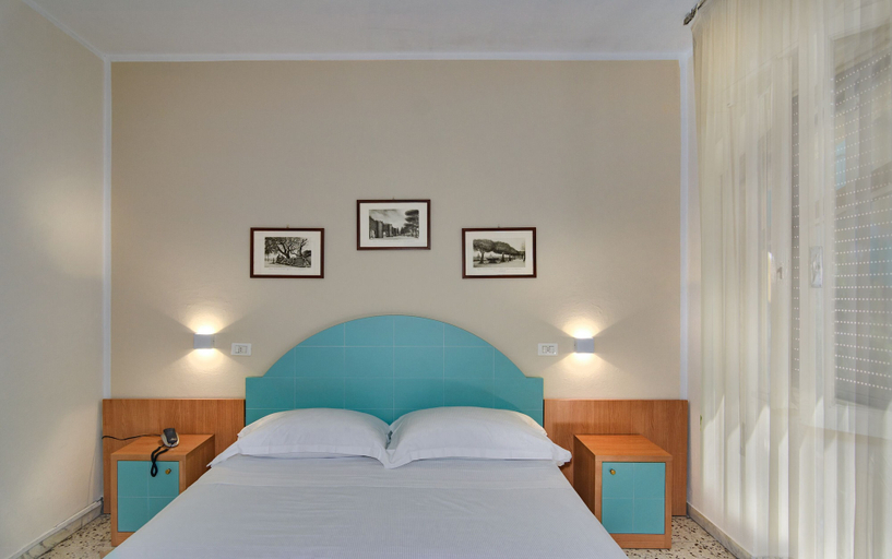 Bedroom 4, Hotel Stella d'Italia, Lucca