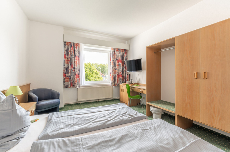 Bedroom 4, Hotel Kniestedter Hof, Salzgitter