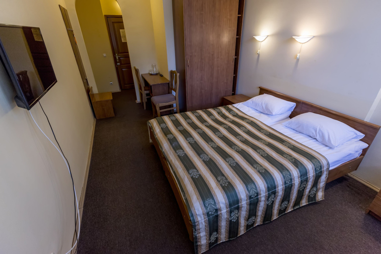 Bedroom 2, Primorskaya Hotel, Sochi gorsovet