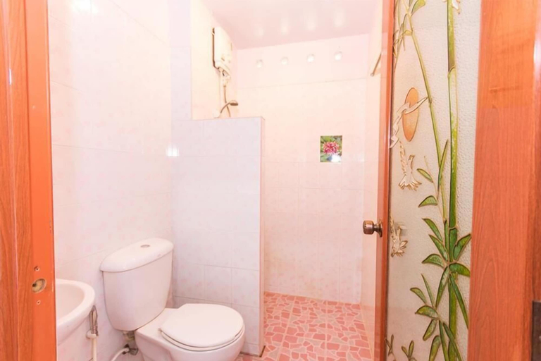 Bathroom, Aimsookkrabi, Mueang Krabi