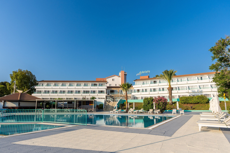 Exterior & Views 2, Adelais Bay Hotel