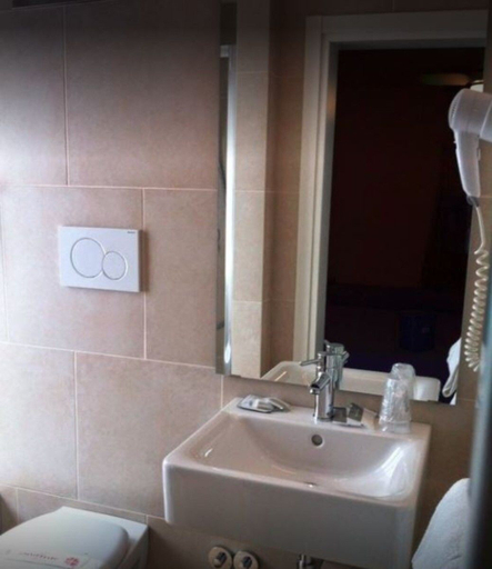 Bathroom 5, Hotel Aurora, Pesaro E Urbino
