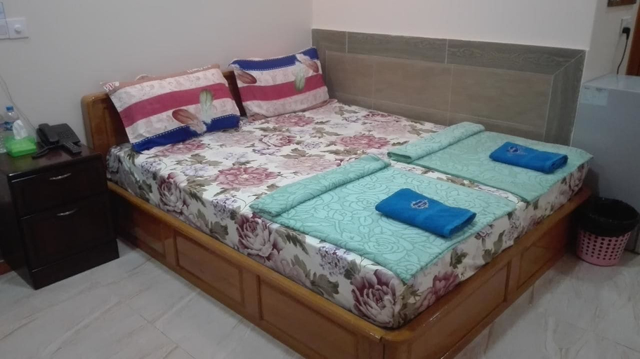 Bedroom 2, Man Thi Tar Hotel, Minbu
