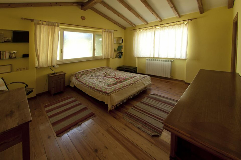 Bedroom 2, SunCave Gardens Naturist, Roma