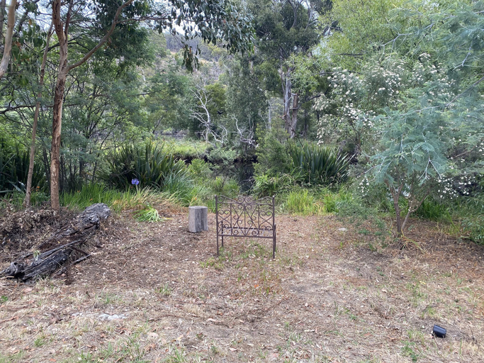 Others 5, River Front Estate, Huon Valley