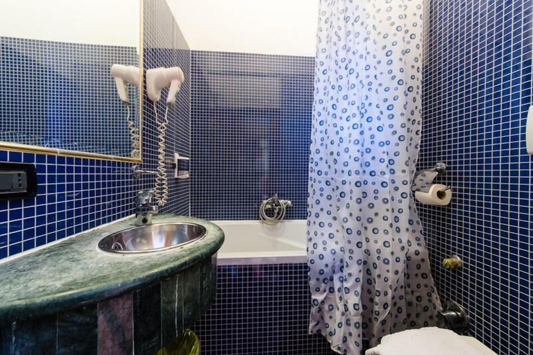 Bathroom 5, Hotel Lella, Rome