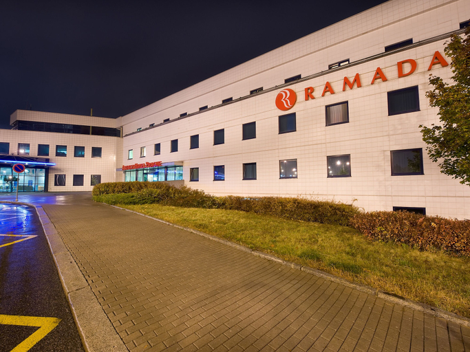 Exterior & Views 2, Ramada by Wyndham Airport Prague, Praha 6