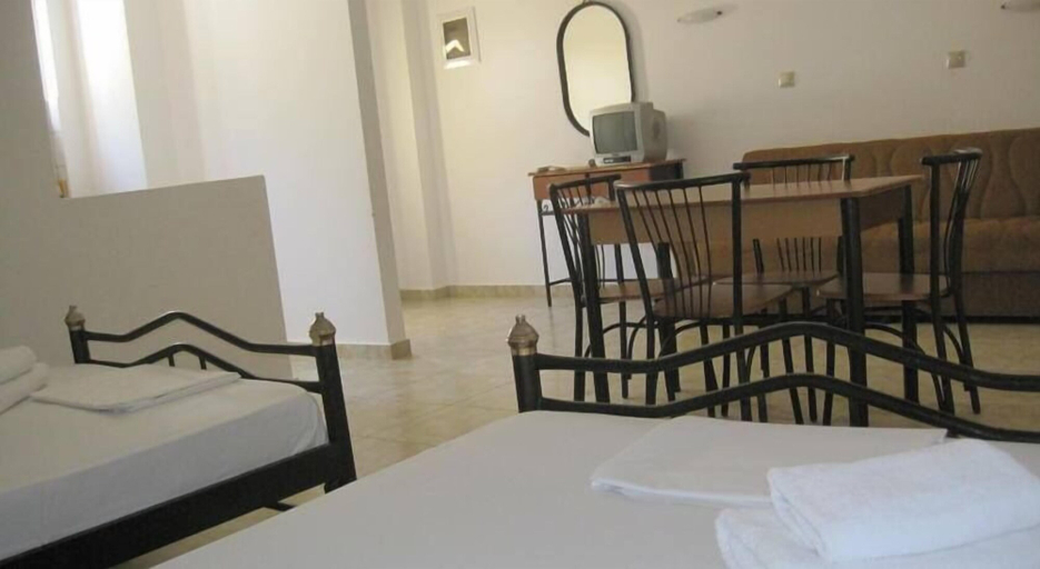 Bedroom 3, Sfinias Hotel, Faistos