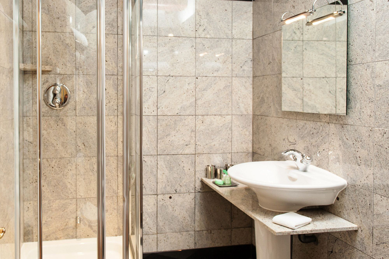Bathroom 3, Hillbark Hotel, Wirral