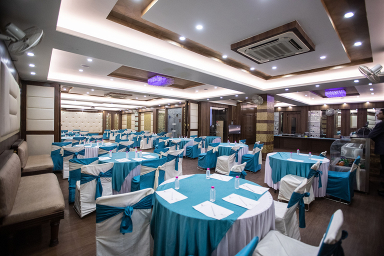Food & Drinks 5, Milestone 251, Jaipur
