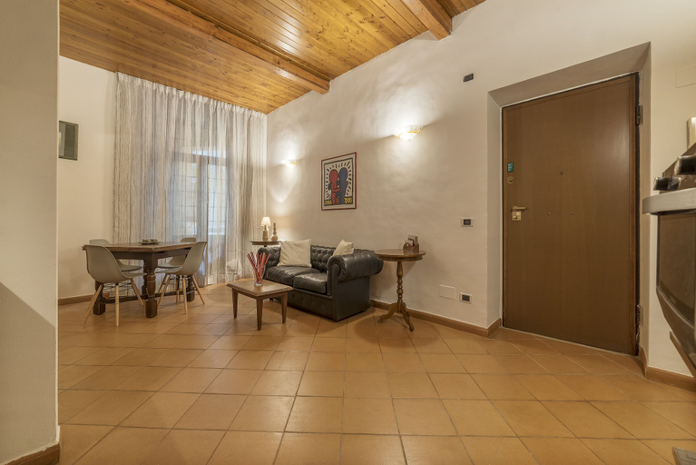Others 5, Villa Borghese Roomy Flat, Rome