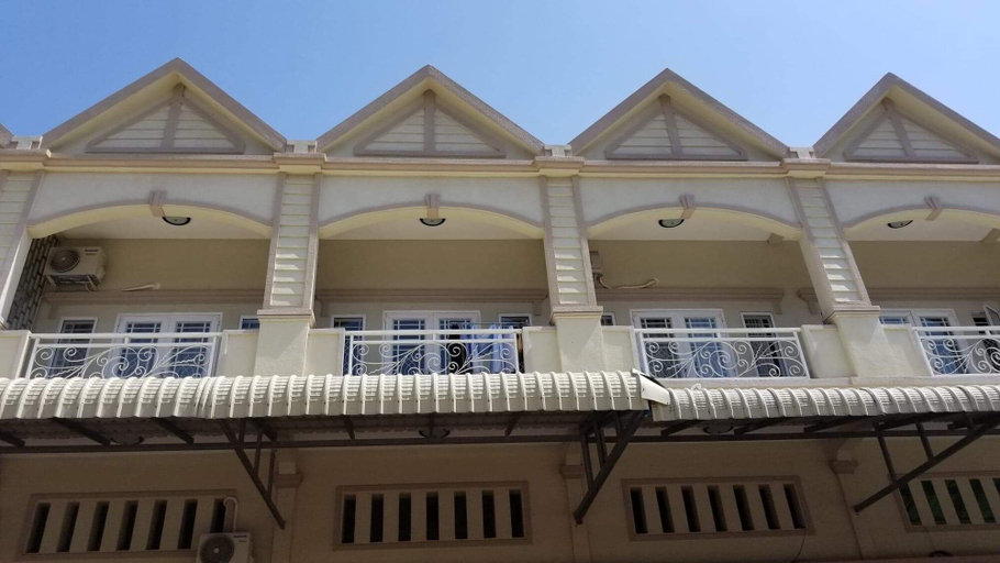 Exterior & Views 2, Guesthouse SAGAMI Cambodia - Hostel, Ruessei Kaev