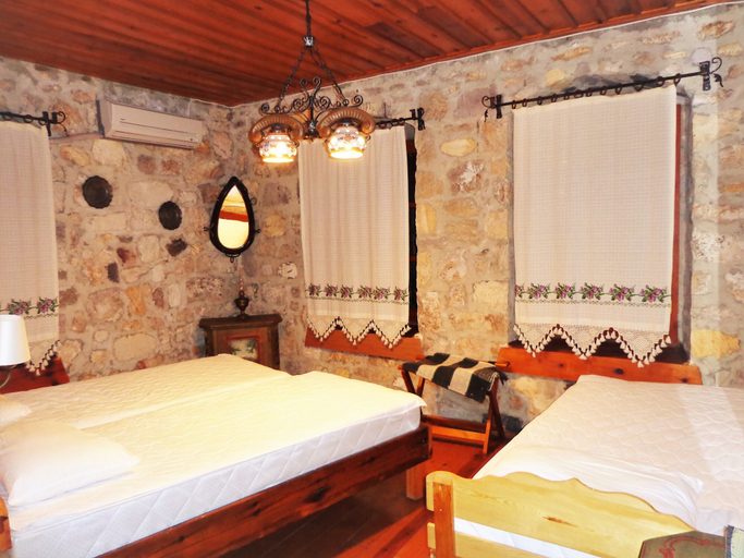 Bedroom 5, Martı Hotel, Ayvalık