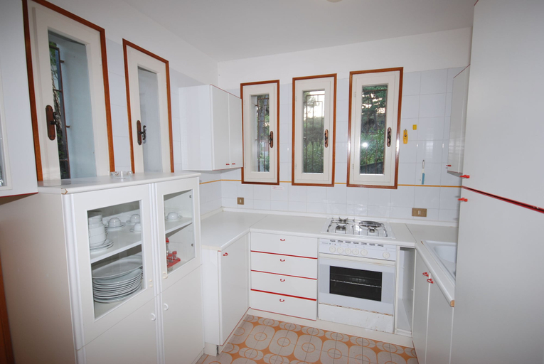 Others 3, Villa Isolina, Udine