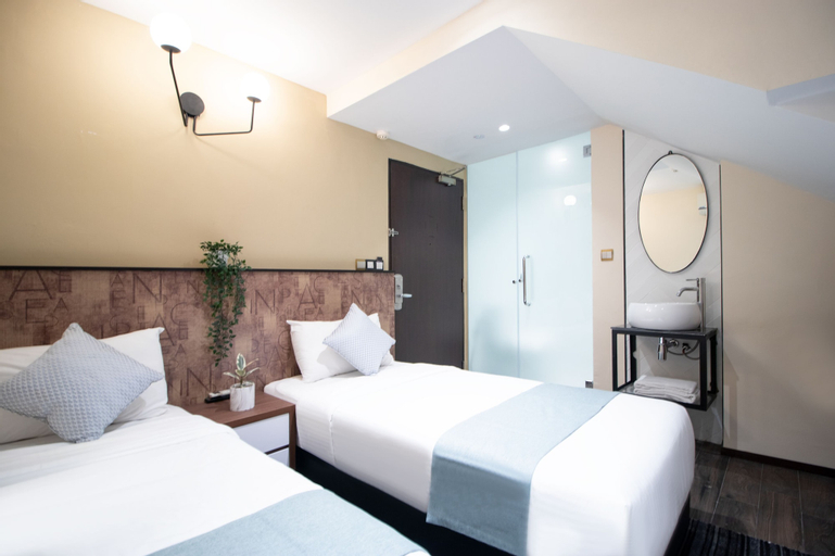 Bedroom 27