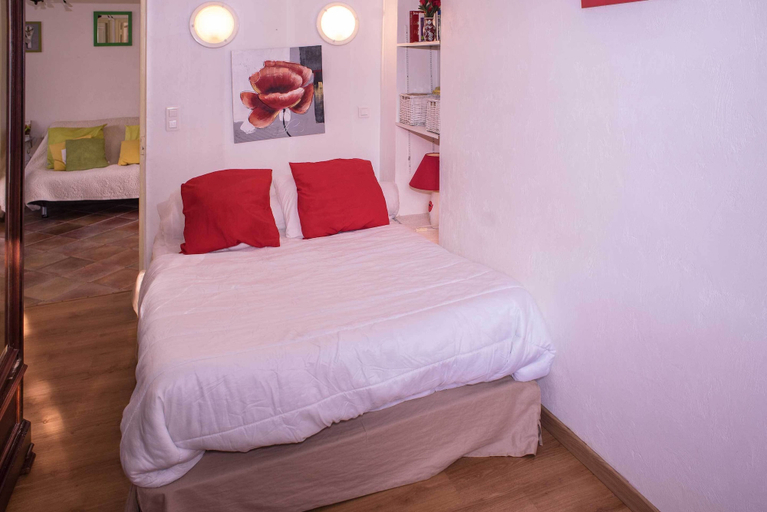 Bedroom, La Maison de Noélie - rez de jardin, Alpes-Maritimes