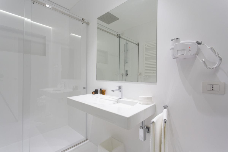Bathroom 3, Vittorio Veneto Matera Luxury Rooms, Matera