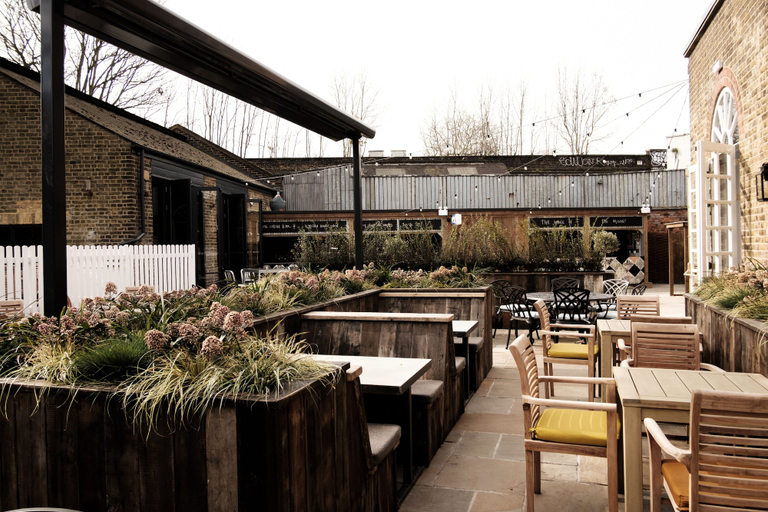 Food & Drinks 5, Half Moon, London