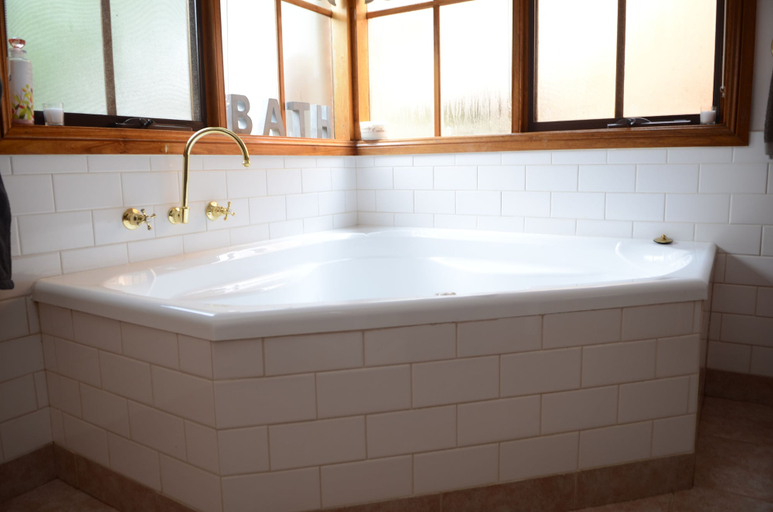 Bathroom 3, Glenview Retreat Luxury Bed & Breakfast, Cardinia - North