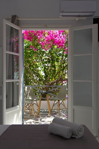 Bedroom 2, Teoria Paros | Matsas Windmill, South Aegean