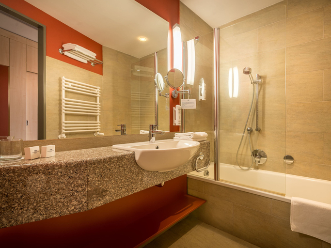 Bathroom 5, Ensana Bradet, Sovata