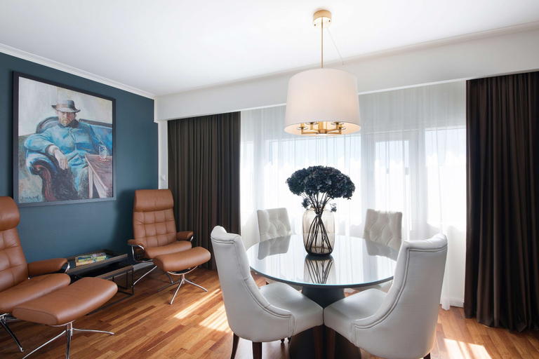 dining_room 3