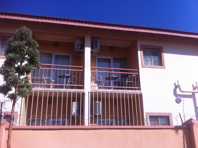 Exterior & Views 2, Cactus Inn, Gaborone