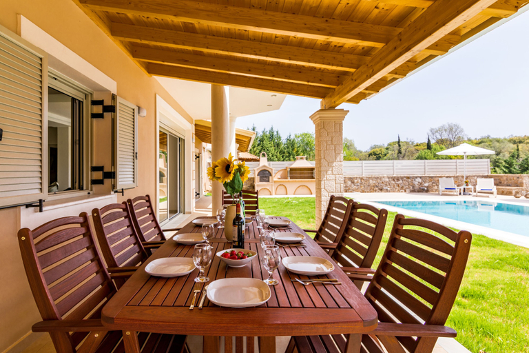 Others 5, Villa Johnnie, Ionian Islands