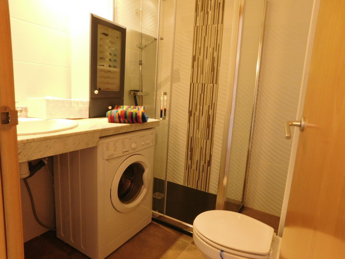 Bathroom 4, Apartamento Port Canigo - A187, Girona