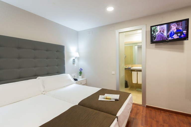 Bedroom 3, Senator Barcelona Apartments, Barcelona