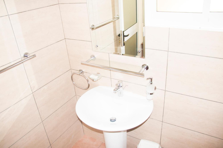 Bathroom 4, Villa Caballero Luxury Chalets