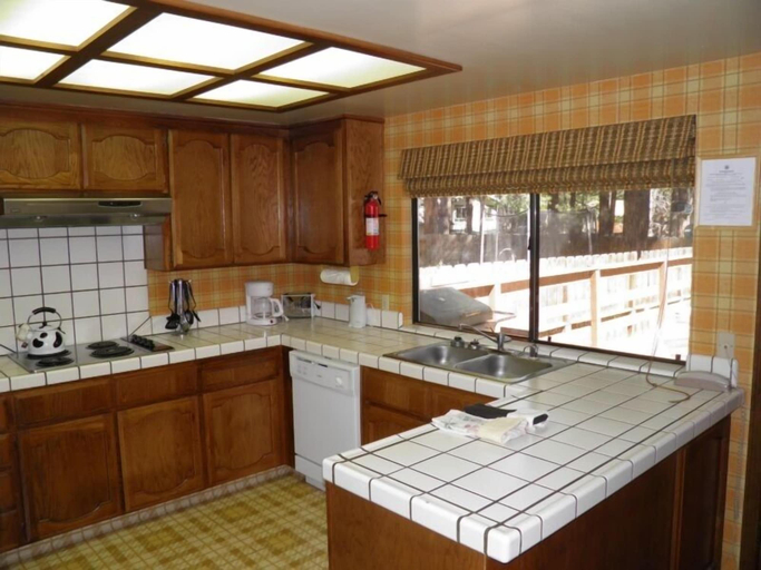 Others 4, 1421 Meadow Crest Drive, El Dorado