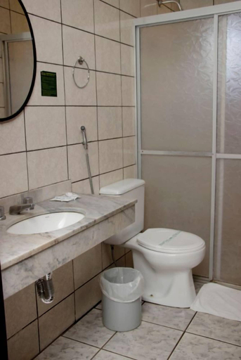 Bathroom 4, Royal Inn Hotel, Cornélio Procópio