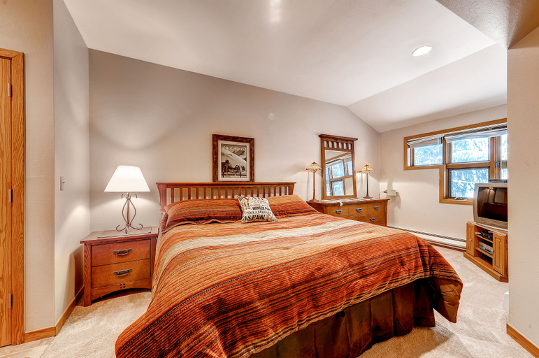 Bedroom 3, River Glen Condos by CRMR, Summit