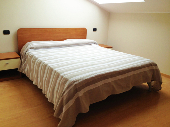 Bedroom 4, Villa Alba Malpensa, Varese