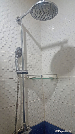 Bathroom 3, C & L Bay View Inn, Dumaguete City