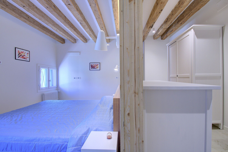Bedroom 4, GrandCanal-Red, Venezia