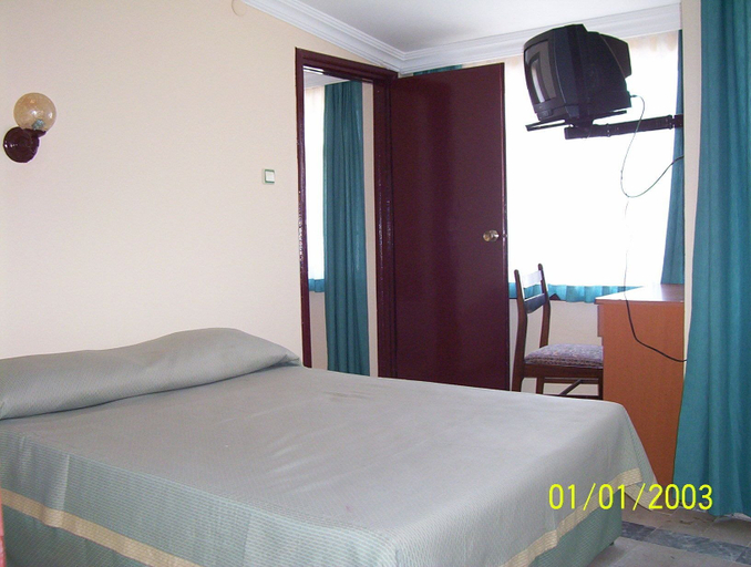 Bedroom 3, Kemer Hotel, Kemer