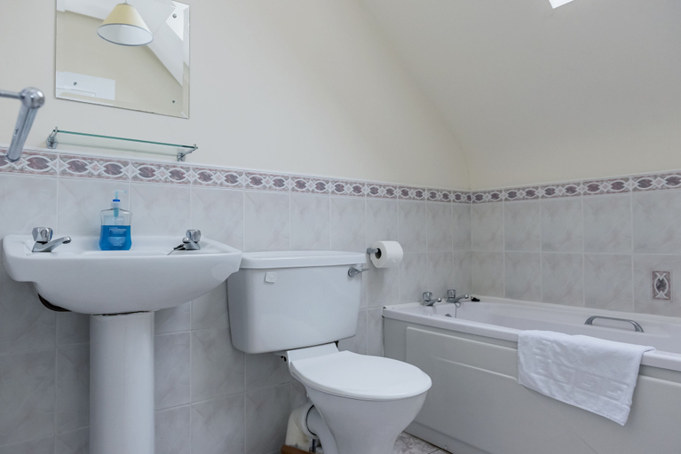 Bathroom 3, Marine View Three Bedroom Townhouse